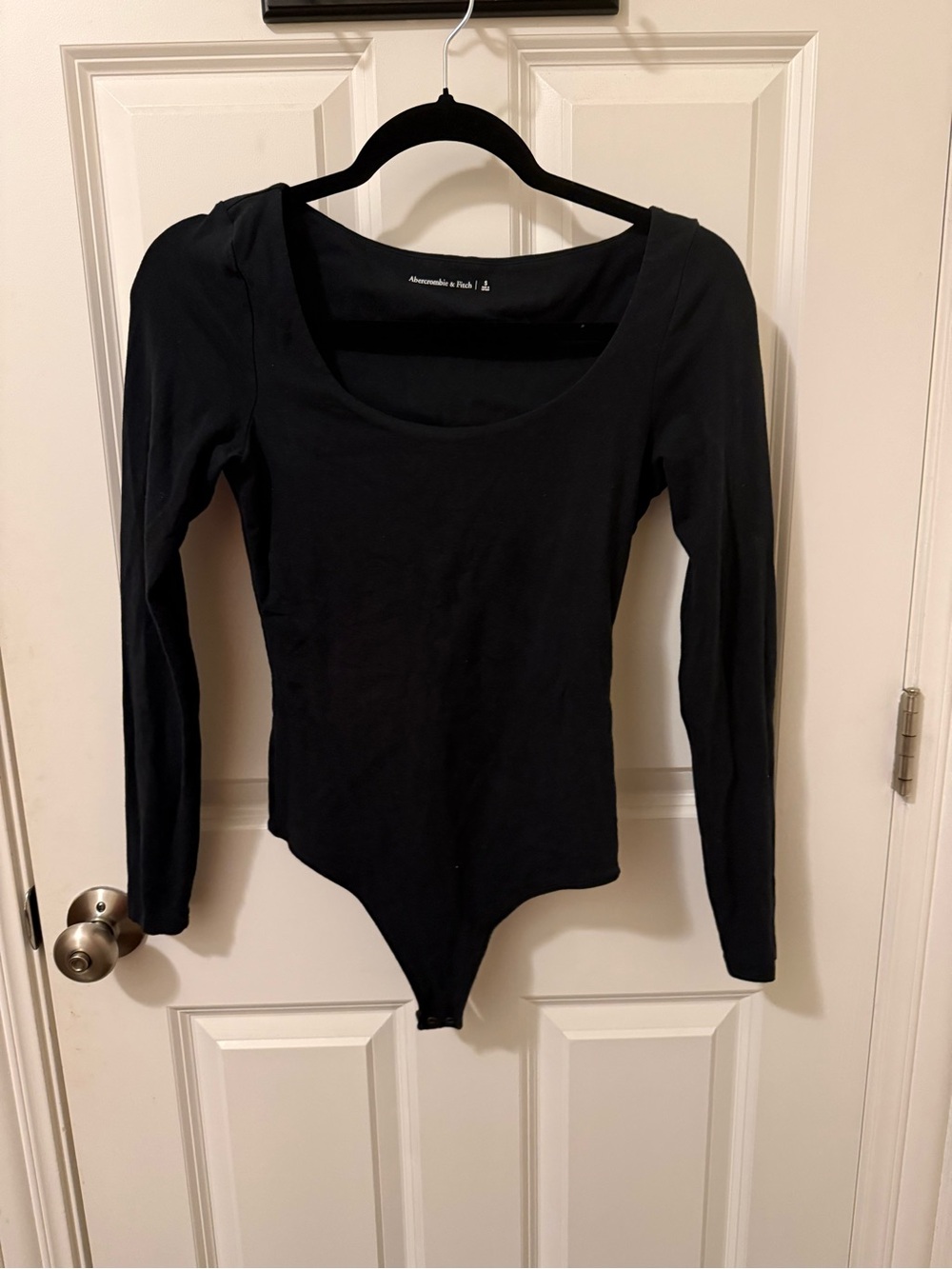 Abercrombie & Fitch Black Long-Sleeve Scoop Neck Bodysuit